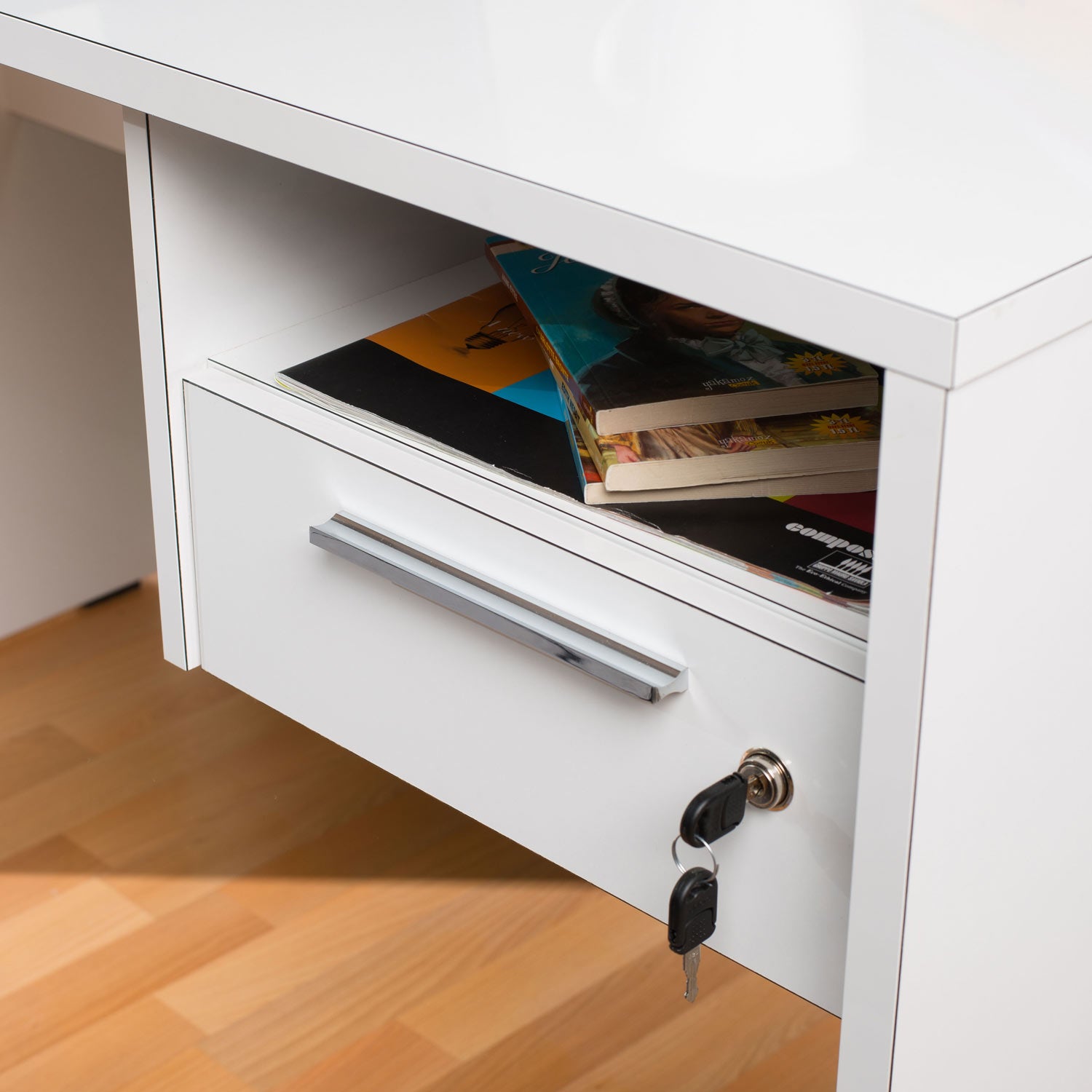 נירי לבן -  CMS510 - שולחן עבודה