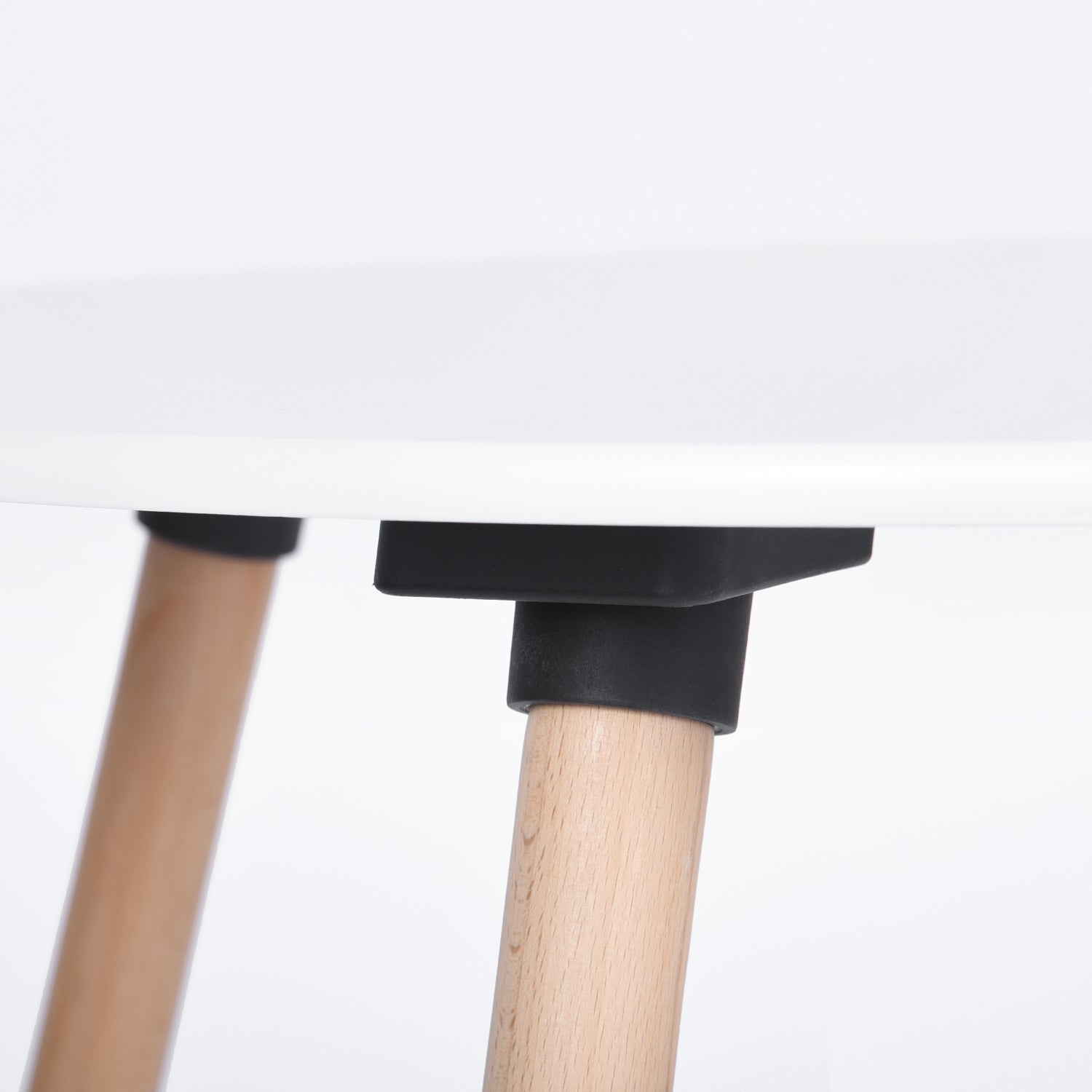 ROOKIE - שולחן עגול לפינת אוכל לבן