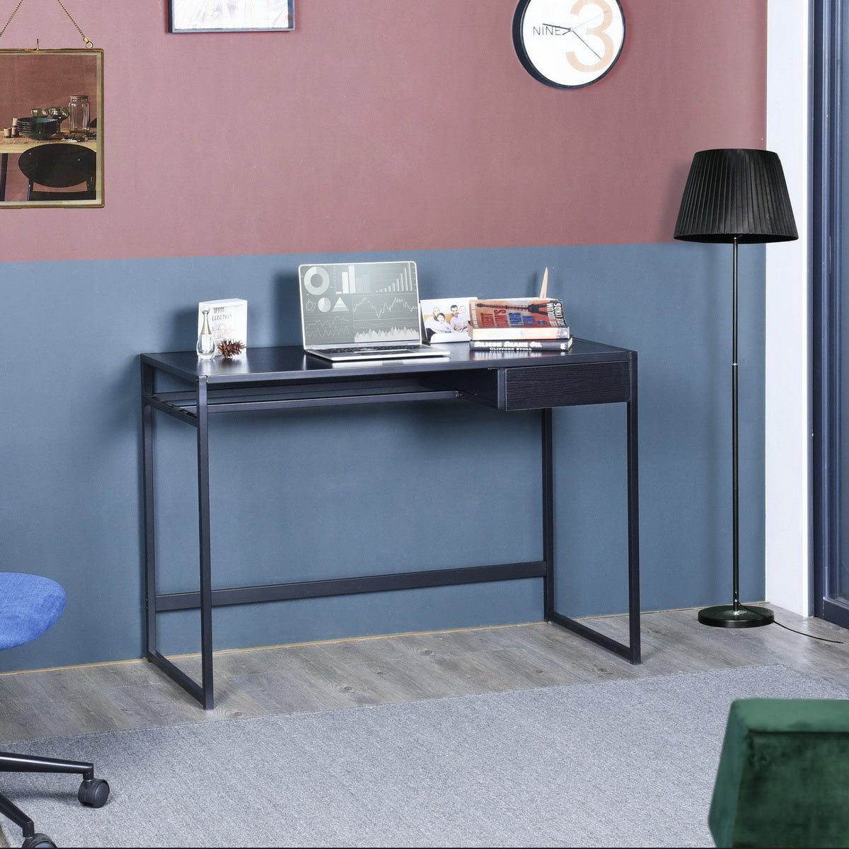 TEUND -  עמדת עבודה