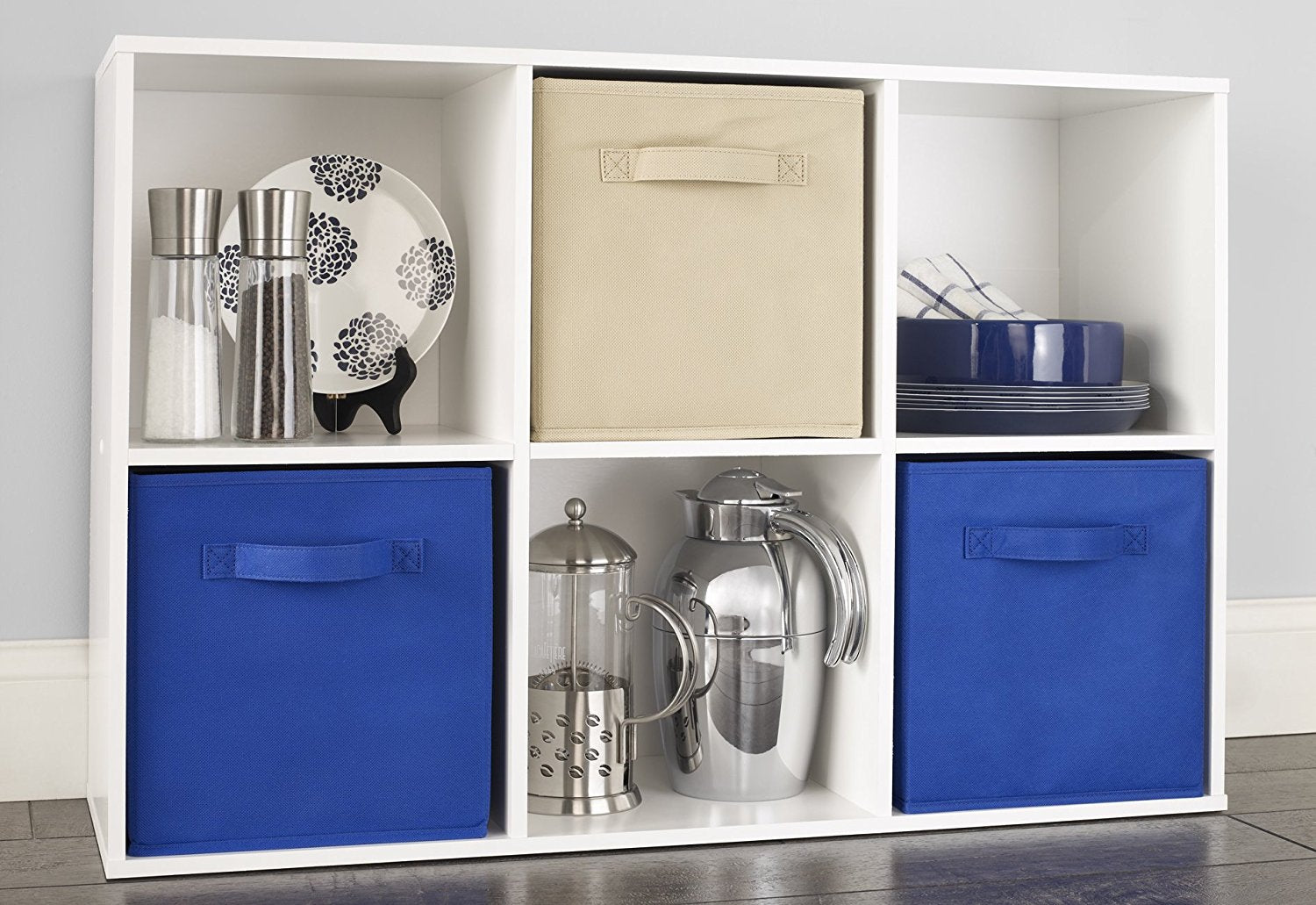 ג'ני 6 - כוורת עץ בגימור תבליט