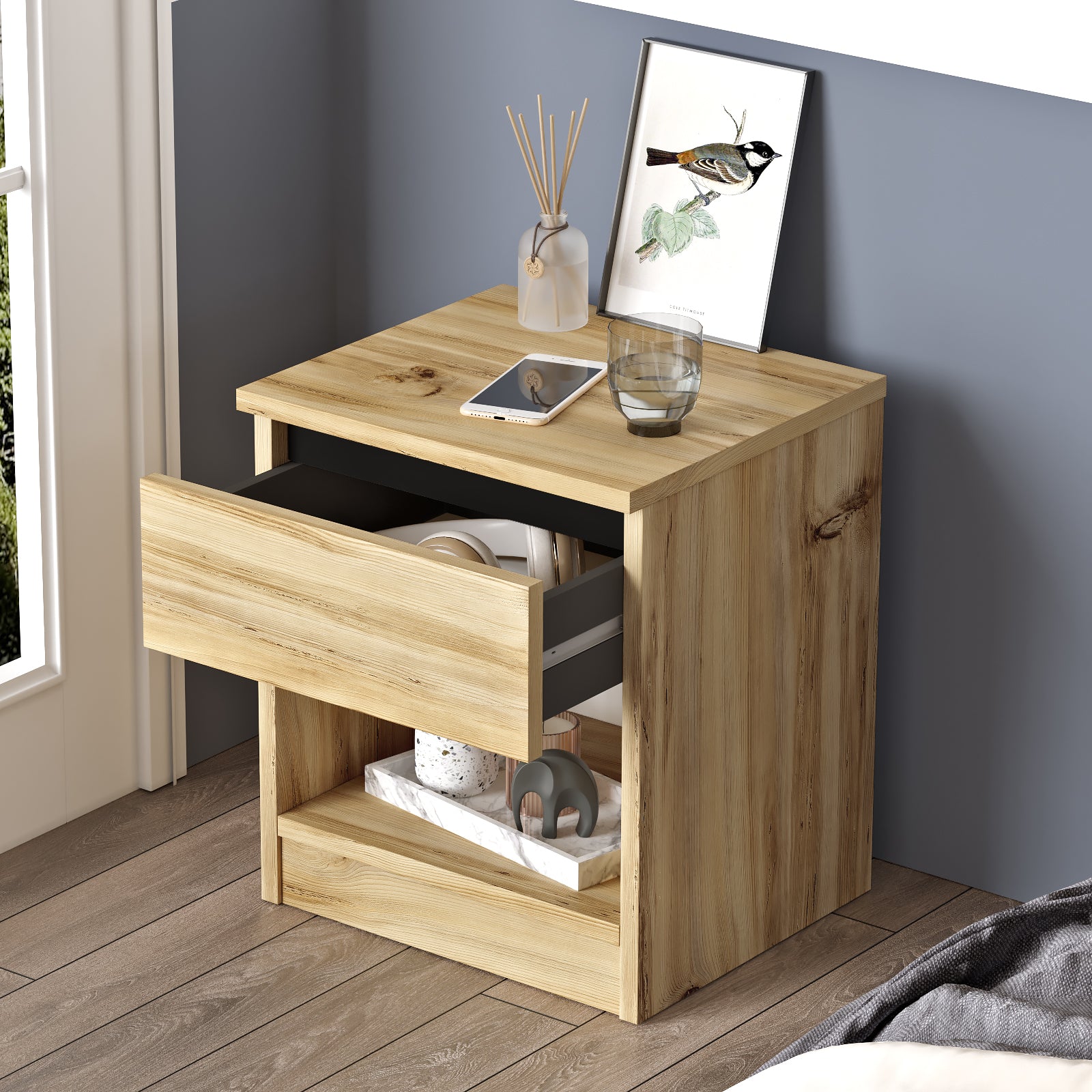 Luvio – LV26– שידת לילה - אורן