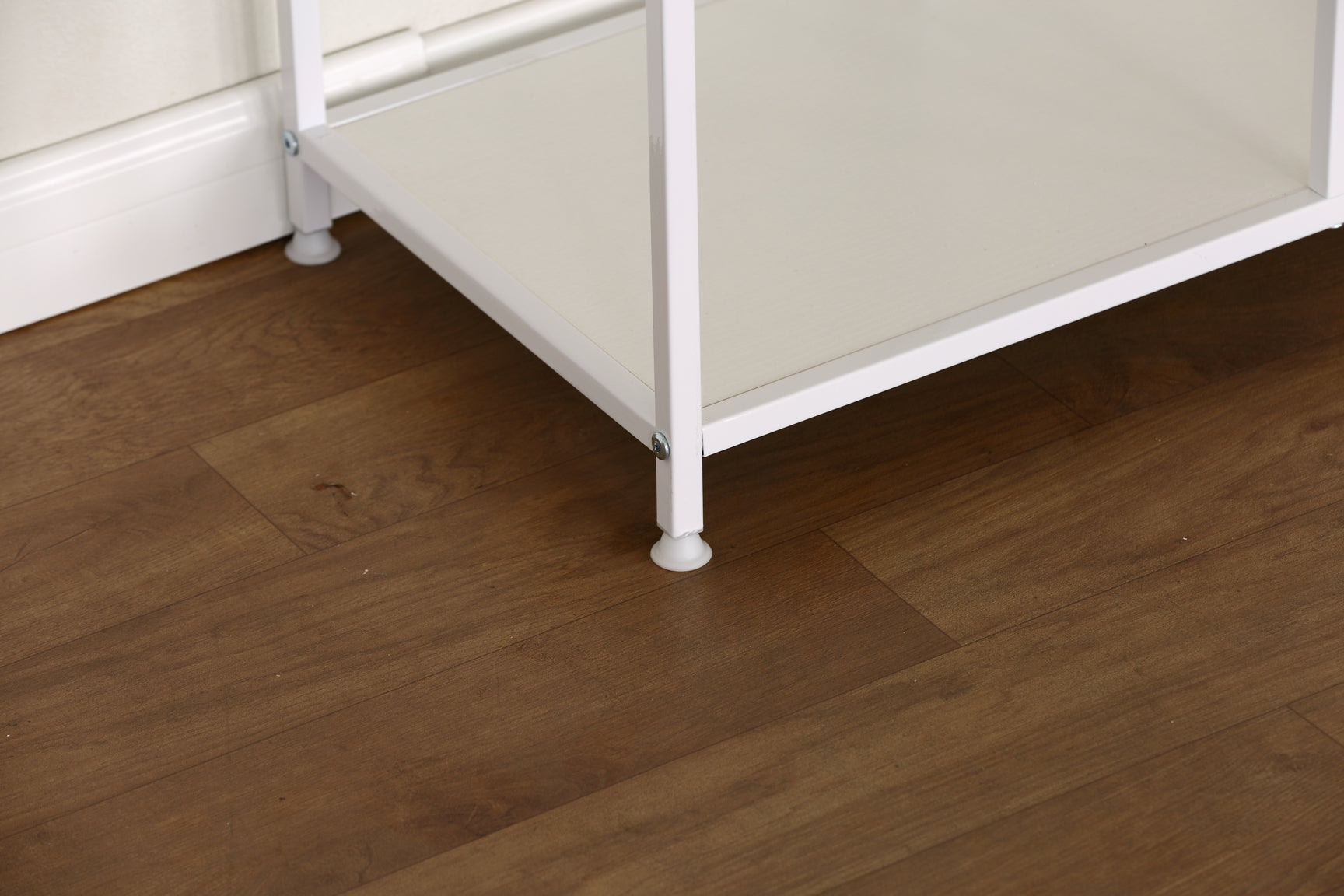 גלדיולוס לבן - 3143L - ספריה אסימטרית מעוצבת